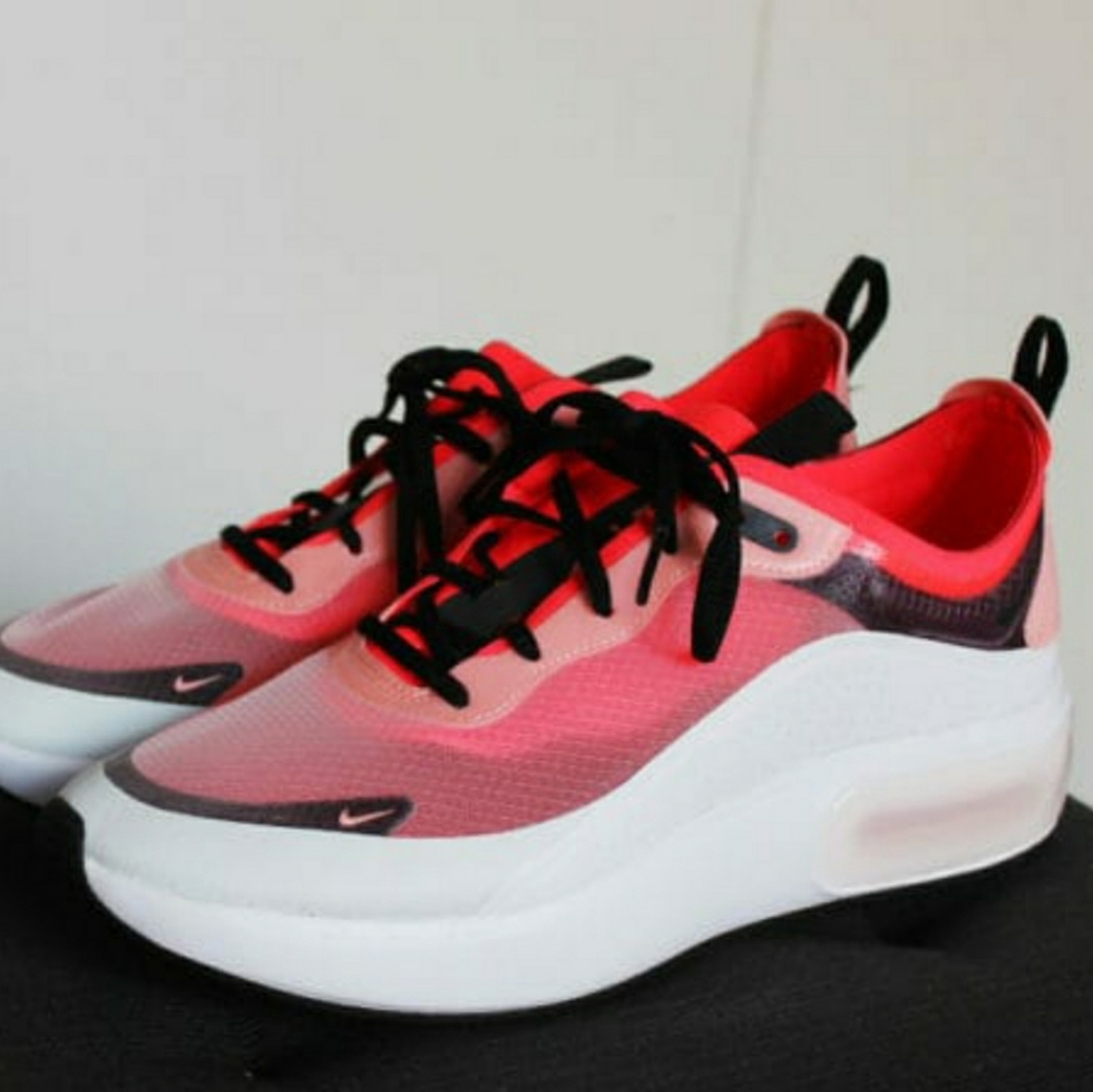 Nike Air Max Dia SE